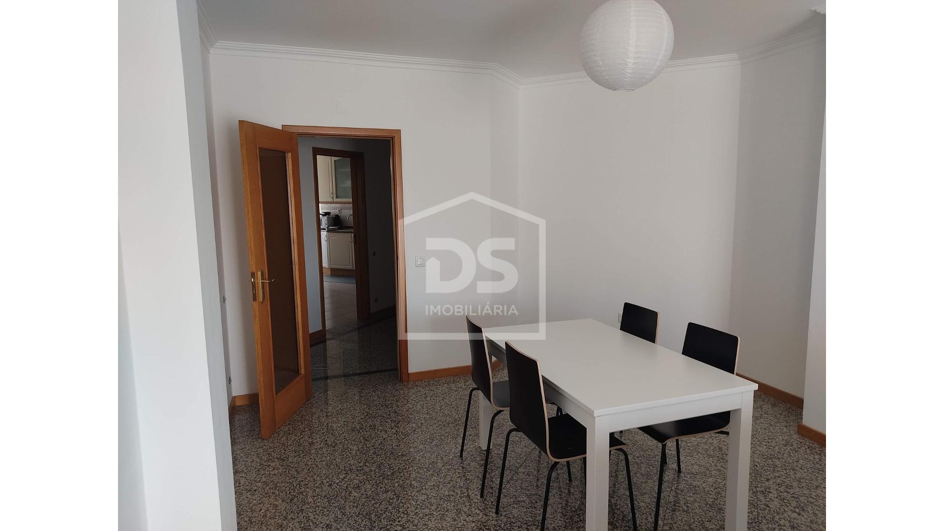 Apartamento T4