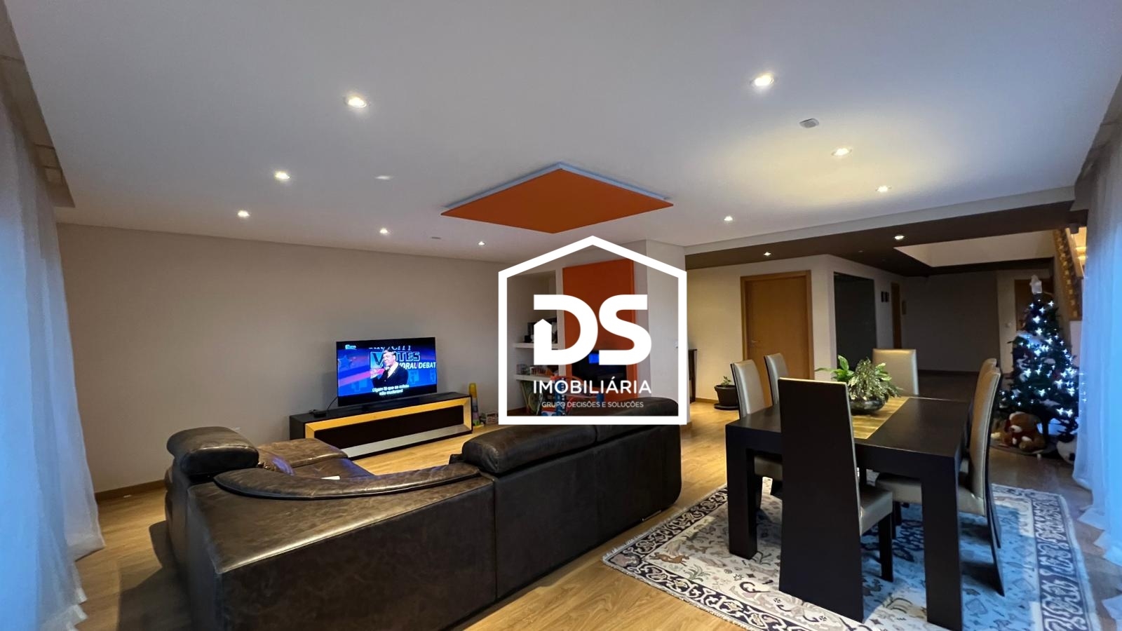 Moradia Isolada T4 com Jardim inserida em terreno de 1546m2