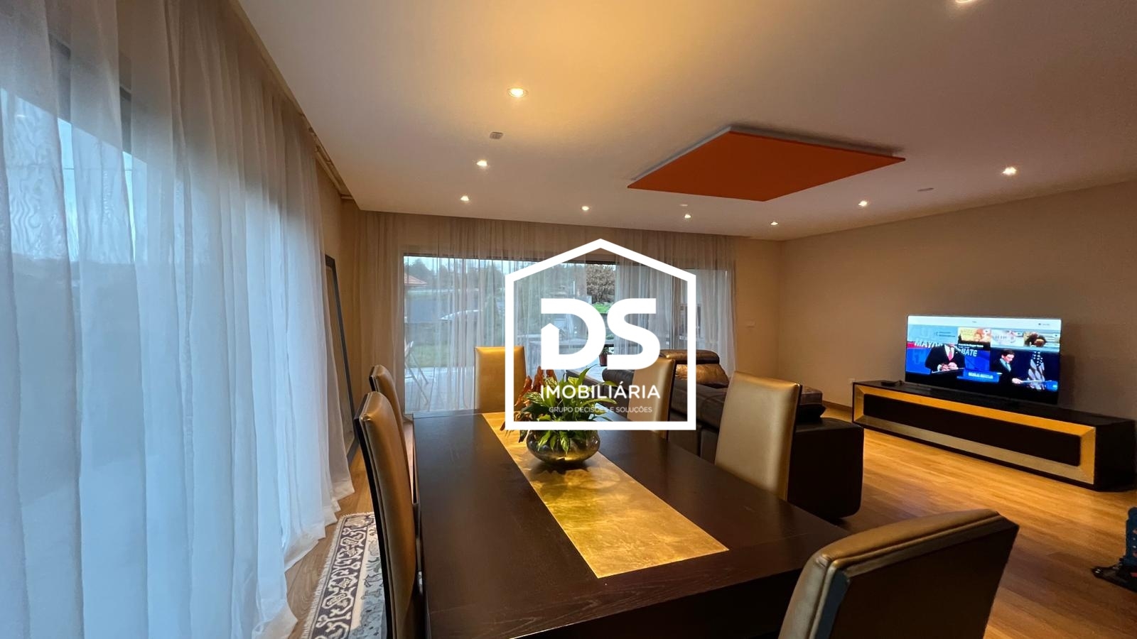 Moradia Isolada T4 com Jardim inserida em terreno de 1546m2