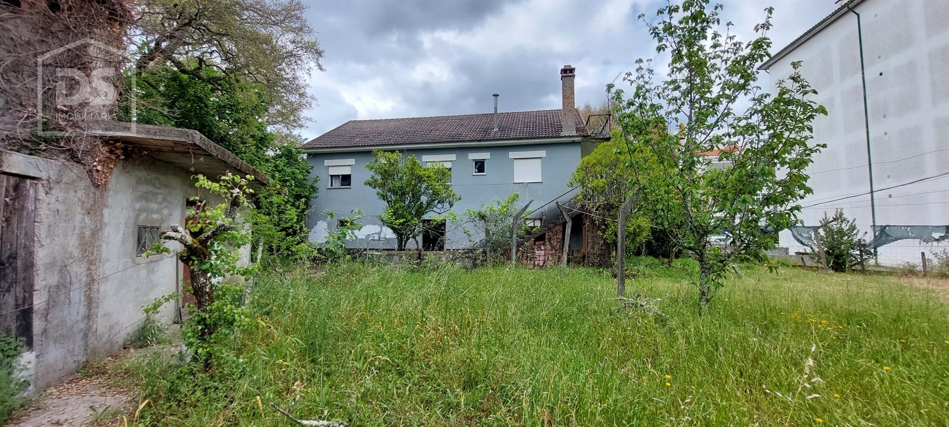 House T4