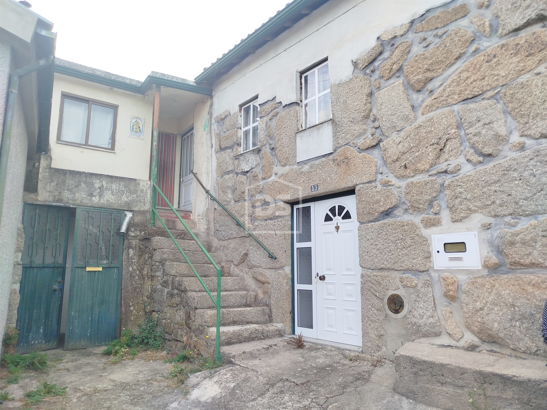 Detached house to restore T2